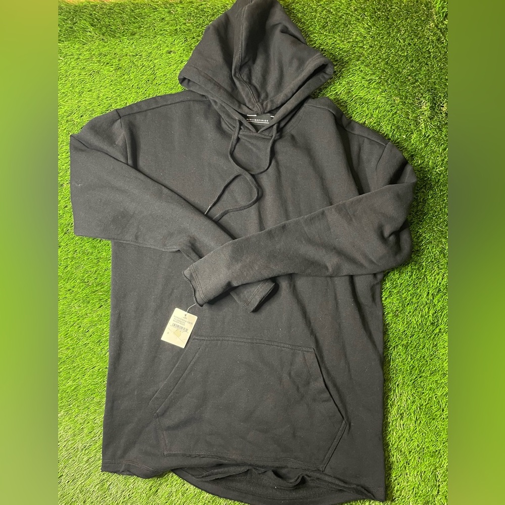 Public Opinion pull over long sleeve